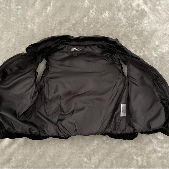 Buffalo David Bitton Black Plush Puffer Vest Toddler 3T Quilted Heart Zip - Picture 3 of 7